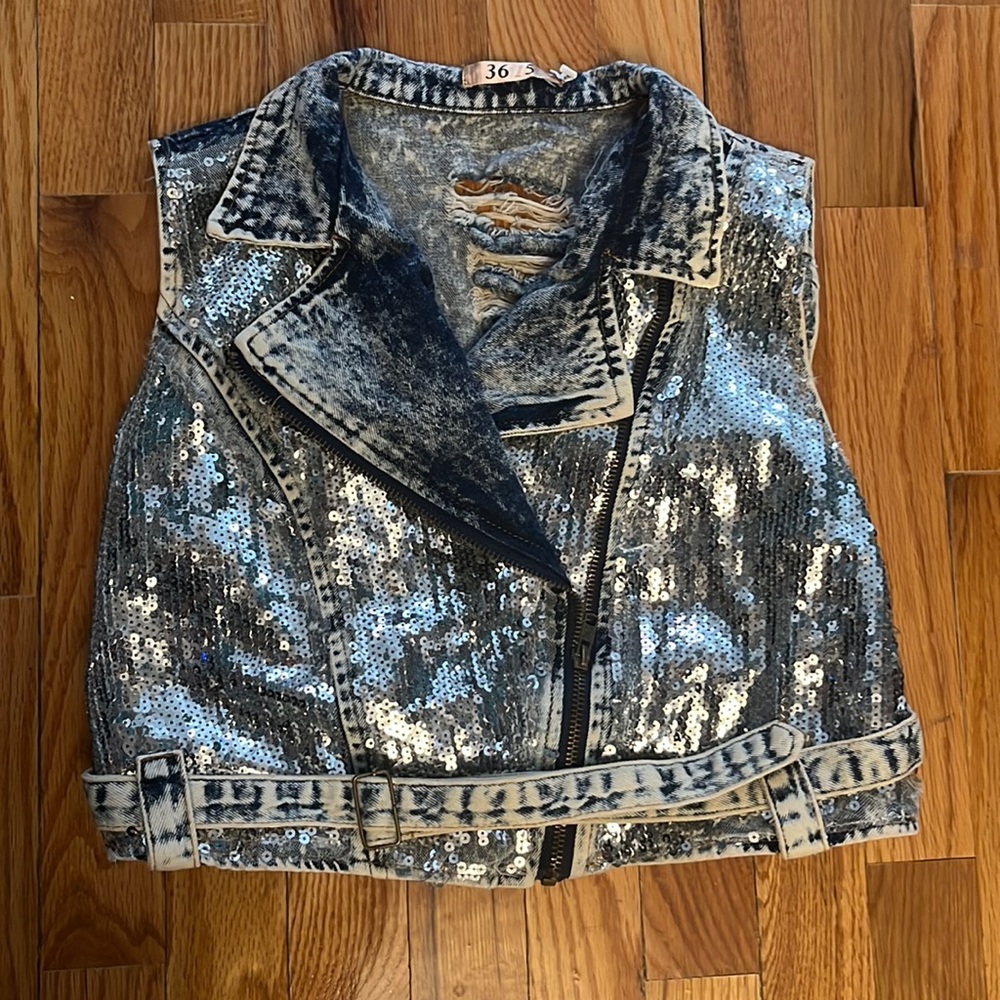 36 point 5 blue Jean sea quick vest size large NWOT